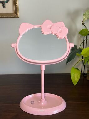 Hello Kitty two side pink plastic mirror. Minoso princess miroir